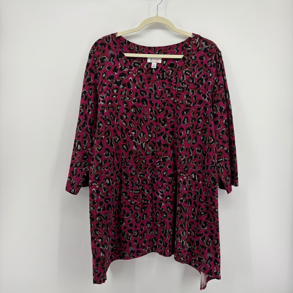 Denim & Co Womens 2X Pink Leopard Print Tunic 3/4 Sleeve Sharkbite Hem Top